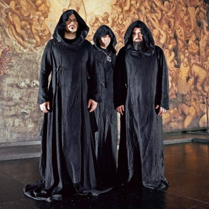 Sunn O)))